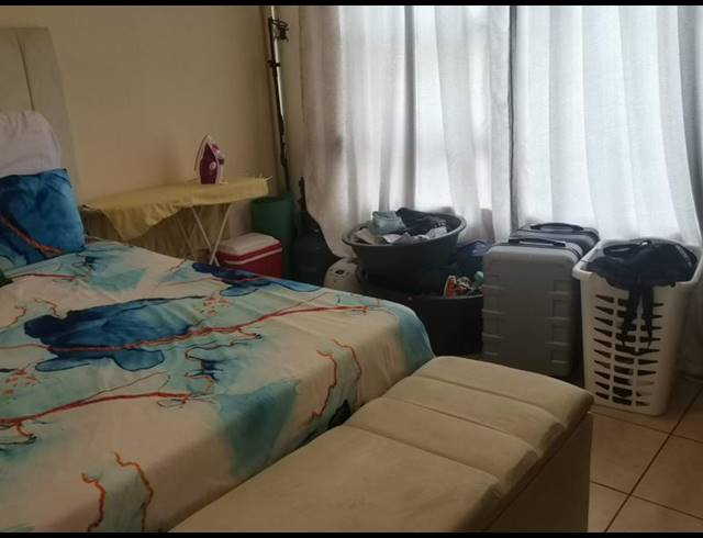 2 BEDROOM TOWNHOUSE FOR SALE IN MULBARTON